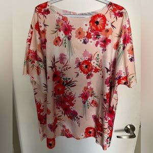 Pretty floral top